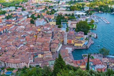 İtalya 'daki Riva del Garda' nın hava manzarası.