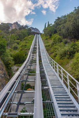İtalya 'daki Riva del Garda' da panoramik kaldırma.