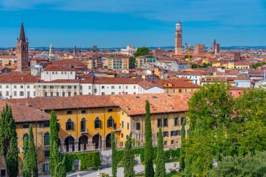 Giusti Sarayı ve Giardino Giusti, İtalya 'dan Verona' nın hava manzarası.