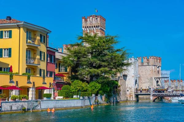 Castillo Sirmione Lago Garda Italia — Foto de Stock