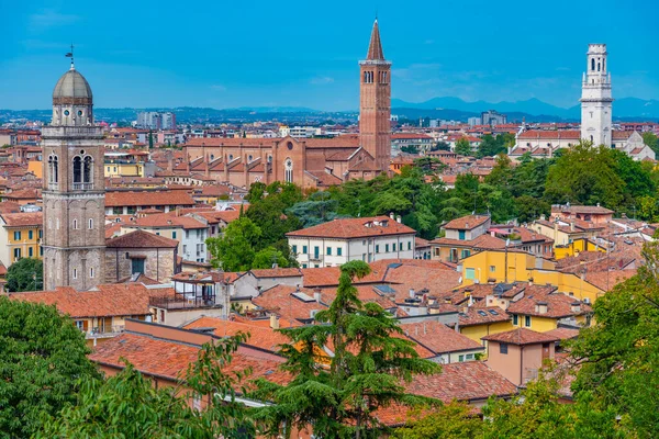 Giardino Giusti, İtalya 'dan Verona' nın hava manzarası.