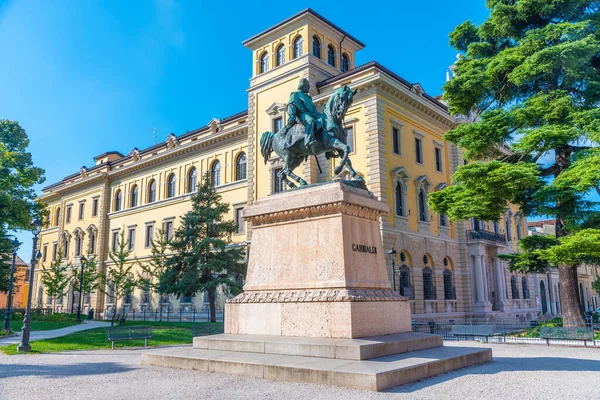 Equestrian Statue Giuseppe Garibaldi Verona Italy — Stock Photo, Image
