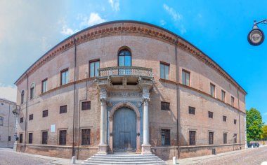 Ital 'ın Ferrara kentindeki tarihi evler.