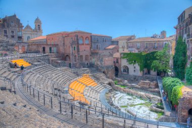Catania, Sicilya, İtalya 'daki antik Roma tiyatrosunun manzarası.
