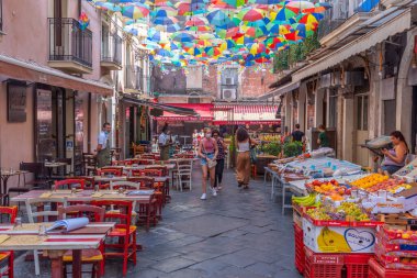 İtalya Sicilya 'daki Universita degli studi di catania binası.