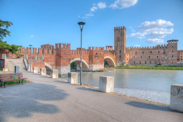 Rio Adige Ponte Scaligero Castelvecchio Verona Itália — Fotografia de Stock