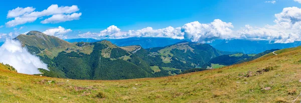 Cloudy View Monte Baldo Ital — ストック写真