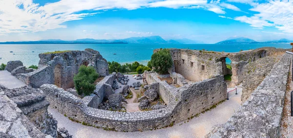 Roma, Ital Sirmione 'de Grotte di Catullo' yu harabeye çevirdi.