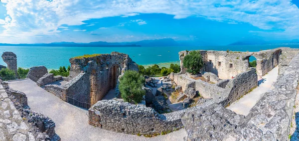 Roma, Ital Sirmione 'de Grotte di Catullo' yu harabeye çevirdi.
