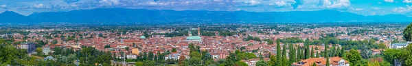 イタリアのヴィチェンツァの旧市街の空中写真 — ストック写真