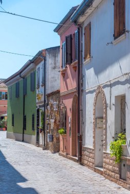 İtalyan şehrinin renkli caddeleri.