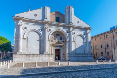 Rimini, İtalya katedral kilise Tempio Malatestiano (İtalyanca Malatesta Tapınağı) olduğunu.