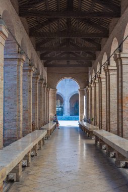 Rimini, İtalya 'daki Piazza Cavour' da Eski Balık Pazarı.