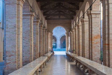 Rimini, İtalya 'daki Piazza Cavour' da Eski Balık Pazarı.