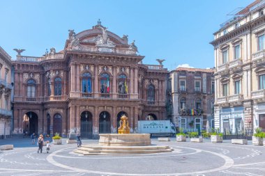 Catania, İtalya, 5 Eylül 2021: Catania, Sicilya, İtalya 'daki Teatro Massimo Bellini manzarası.