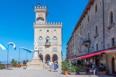 Citta di San Marino, San Marino, 2 Eylül 2021: The Palazzo Pubblico (Halk Sarayı) San Marino şehrinin belediye binasıdır...