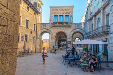 Citta di San Marino, San Marino, 1 Eylül 2021: San Marino 'nun tarihi merkezinde Casa di risparmio.