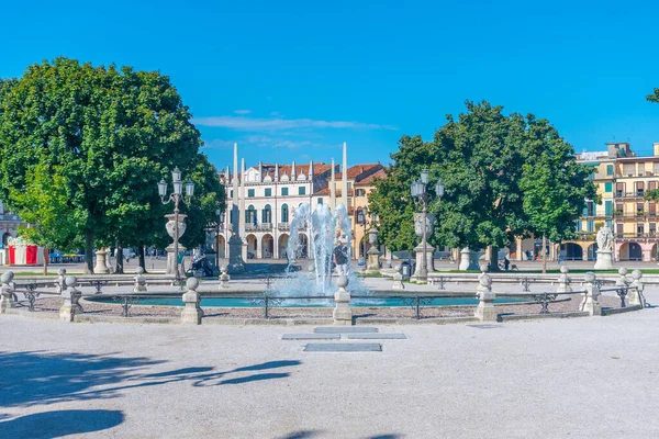 Brunnen Prato Della Valle Der Italienischen Stadt Padua — Stockfoto