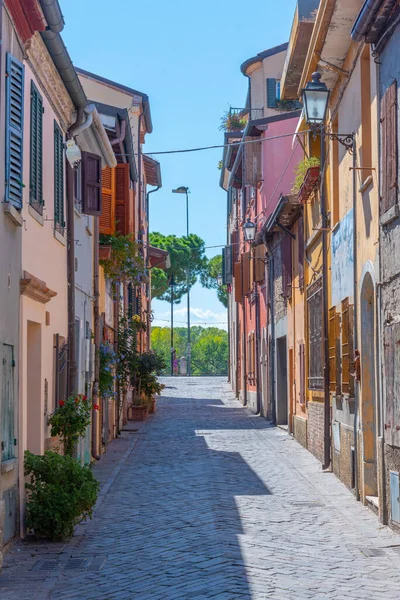Calle Colorida Ciudad Italiana Rimini —  Fotos de Stock