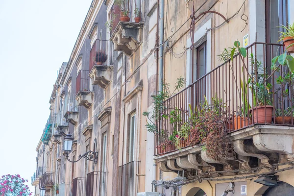 Hagyományos Házak Homlokzatai Szicíliai Catania Városban Olaszországban — Stock Fotó