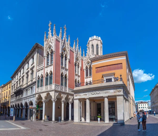 Padua, İtalya, 30 Ağustos 2021: İtalya 'nın Padua kentindeki tarihi ev.