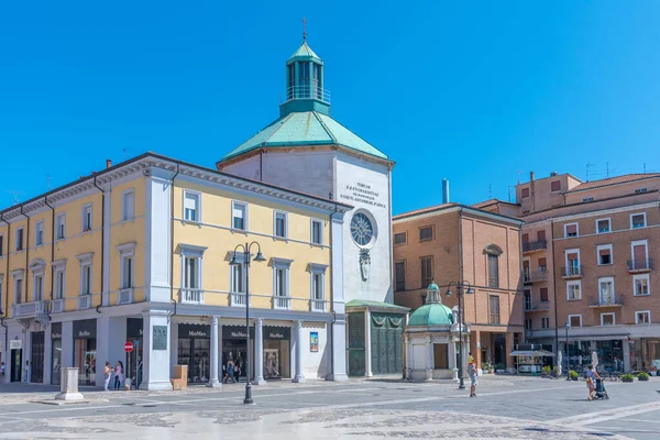 Rimini, İtalya, 2 Eylül 2021: Rimini 'deki St. Antonio di Padova Kilisesi.