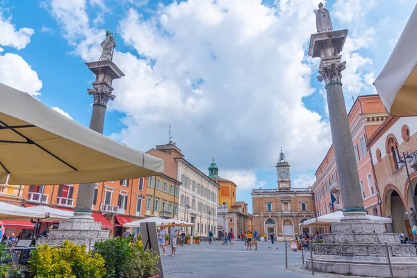 Ravenna Italië September 2021 Mensen Wandelen Door Piazza Del Popolo — Stockfoto