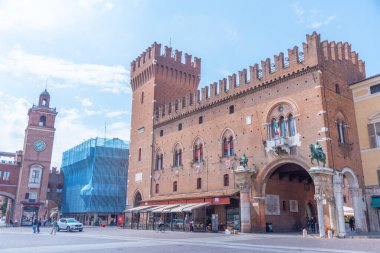 Ferrara, İtalya, 31 Ağustos 2021: Corso Porta Reno İtalyan kenti Ferrara 'da.