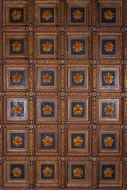 Ferrara, İtalya, 31 Ağustos 2021: İtalyan kenti Ferrara 'daki Pinacoteca Nazi' nin Tavanı.