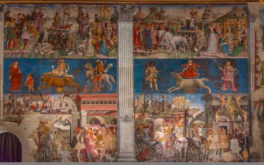 Ferrara, İtalya, 31 Ağustos 2021: İtalyan kenti Ferrara 'daki Pinacoteca Nazionale' nin içinde Salone dei Mesi.