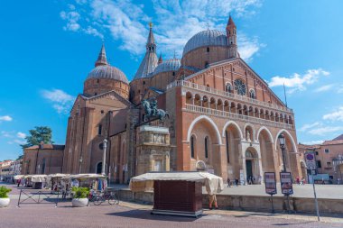 Padua, İtalya, 30 Ağustos 2021: Basilica di Sant 'Antonio, İtalyan kenti Padua.