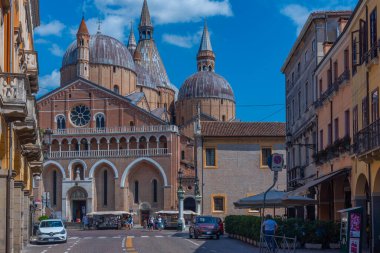 Padua, İtalya, 30 Ağustos 2021: Basilica di Sant 'Antonio, İtalyan kenti Padua.