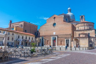 Padua, İtalya, 30 Ağustos 2021: İtalyan şehri Padua 'da Santa Maria Assunta Katedrali.