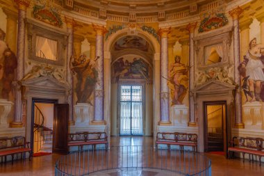 Vicenza, İtalya, 29 Ağustos 2021: İtalyan kenti Vicenza 'daki Villa la Rotonda' da freskler.