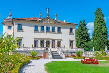 Vicenza, İtalya, 29 Ağustos 2021: Palazzina di Villa Valmarana ai Nani İtalyan şehri Vicenza.