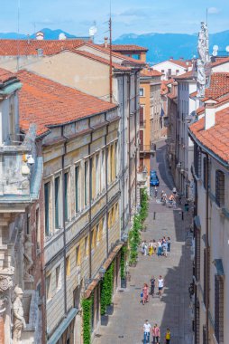 Vicenza, İtalya, 29 Ağustos 2021: İtalya 'nın Vicenza kentindeki tarihi evler.