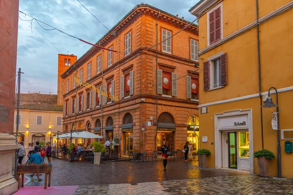 Rawenna Włochy Sierpnia 2021 Ulica Handlowa Centrum Włoskiego Miasta Rawenna — Zdjęcie stockowe