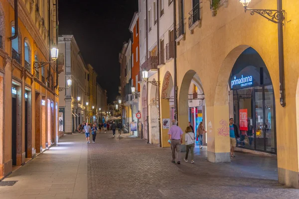 Padoue Italie Août 2021 Vue Nuit Une Rue Dans Centre — Photo