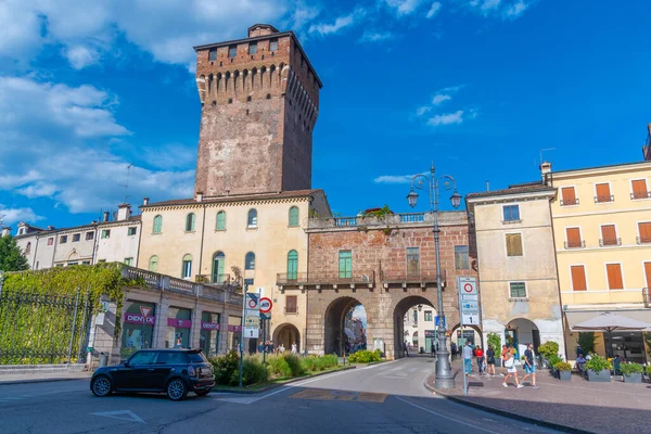 Vicenza Italië Augustus 2021 Torrione Porta Castello Italiaanse Stad Vicenza — Stockfoto