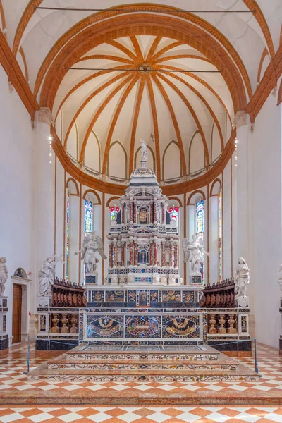 Vicenza Włochy Sierpnia 2021 Wnętrze Katedry Santa Maria Annunciata Vicenza — Zdjęcie stockowe