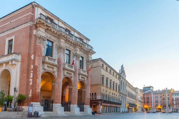 Vicenza Olaszország 2021 Augusztus Napkelte Szent Vincent Templom Felett Olasz — Stock Fotó