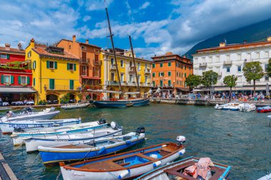 Malcesine, İtalya 'da Marina.