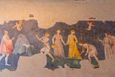 Spoleto, İtalya, 3 Ekim 2021: İtalya 'daki Spoleto şatosunun freskleri.