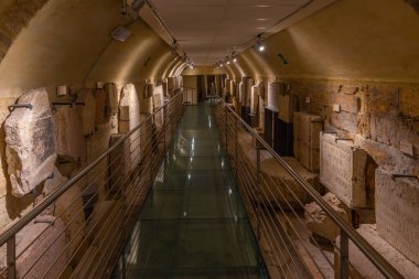 Assisi, İtalya, 3 Ekim 2021: Roma Forumu ve Assisi, İtalya Arkeoloji Müzesi.