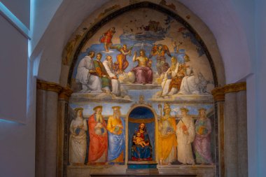 Perugia, İtalya, 2 Ekim 2021: İtalyan kenti Perugia 'daki San Severo Şapeli' nde freskler.