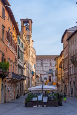 Perugia, İtalya, 2 Ekim 2021: Corso Pietro Vannucci, İtalya 'nın eski Perugia kentinde.