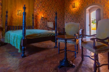 Gradara, İtalya, 30 Eylül 2021: İtalya 'daki Castello di Gradara Odası.