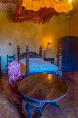 Gradara, İtalya, 30 Eylül 2021: İtalya 'daki Castello di Gradara Odası.