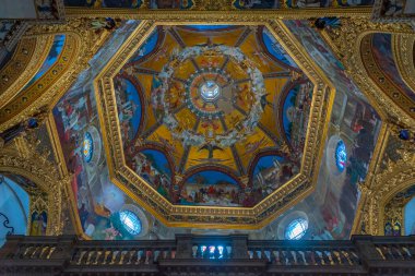 Loreto, İtalya, 29 Eylül 2021: İtalya 'daki Loreto Kutsal Evi' nin İçi.