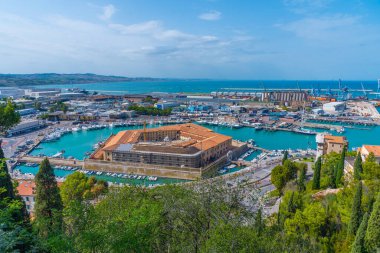 Ancona, İtalya, 26 Eylül 2021: Ancona İtalya 'daki Köstebek Vanvitelliana Kalesi